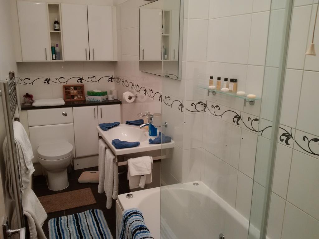 Luxury Holland Park, Sleeps 2, Free S'Fast Wifi Apartment London Exterior photo